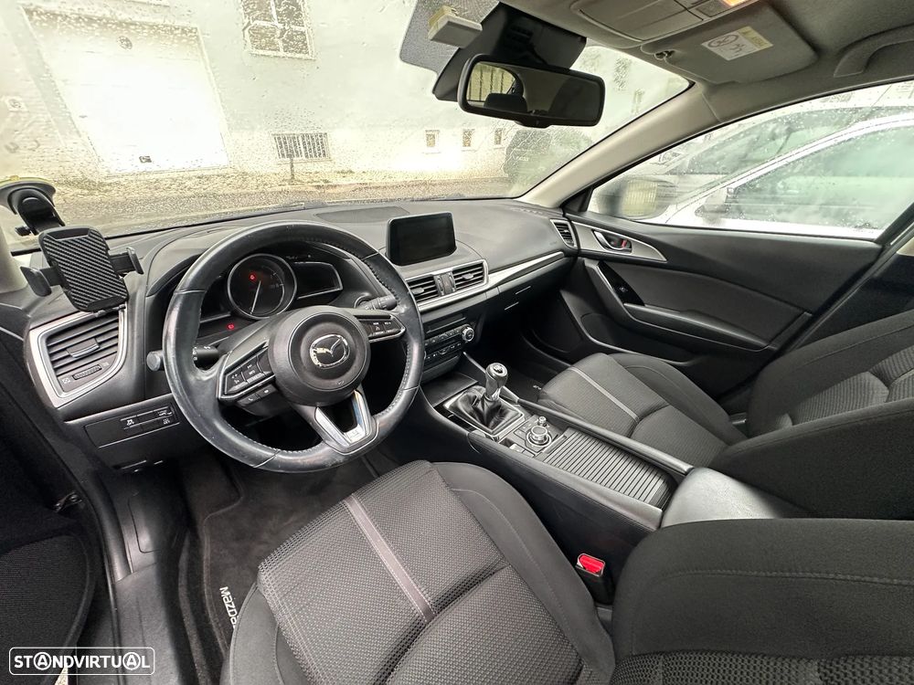 Mazda 3 1.5 Sky-G Evolve HS - 10