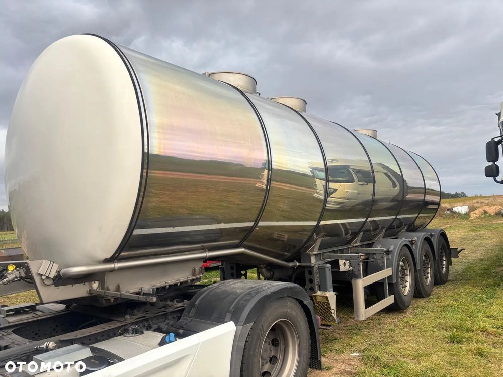 Inny Pro-Wam * Cysterna * 25,500L *  Do Mleka * Spożywka * 3 Komory - 1