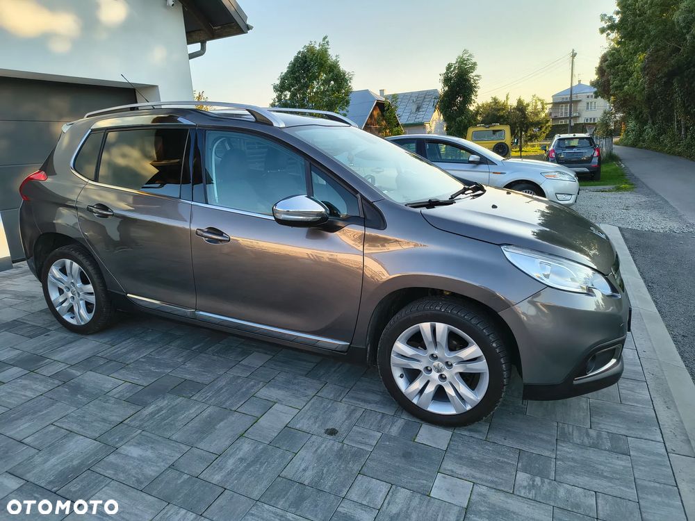 Peugeot 2008 PureTech 82 Allure - 4