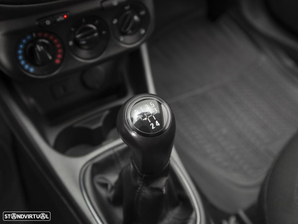 Opel Corsa Van Outro - 14