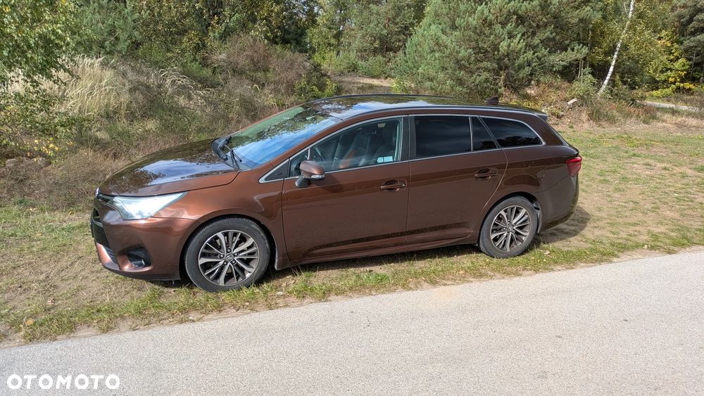 Toyota Avensis 2.0 D-4D Prestige - 3