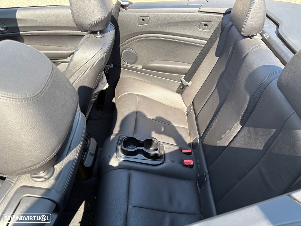 BMW 220 d Cabrio Pack M Auto - 20