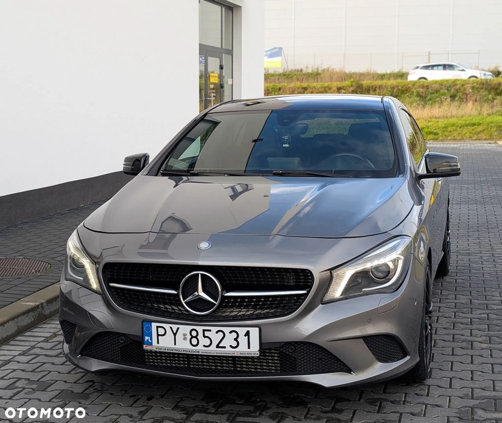 Mercedes-Benz CLA Shooting Brake 220 (CDI) d 7G-DCT Urban - 11
