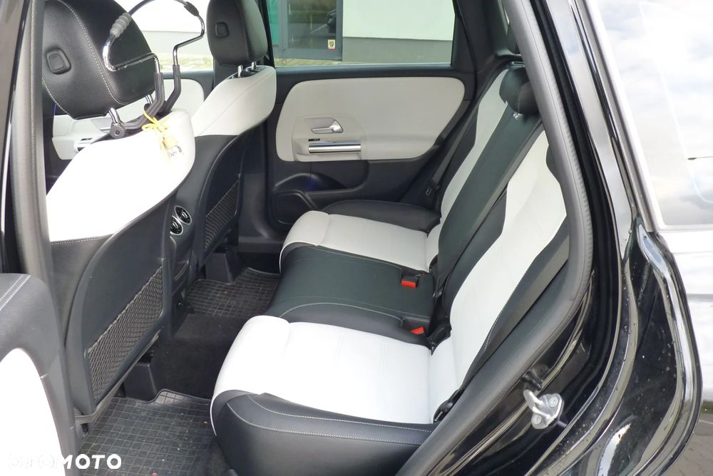 Mercedes-Benz Klasa B 180 AMG Line 7G-DCT - 10