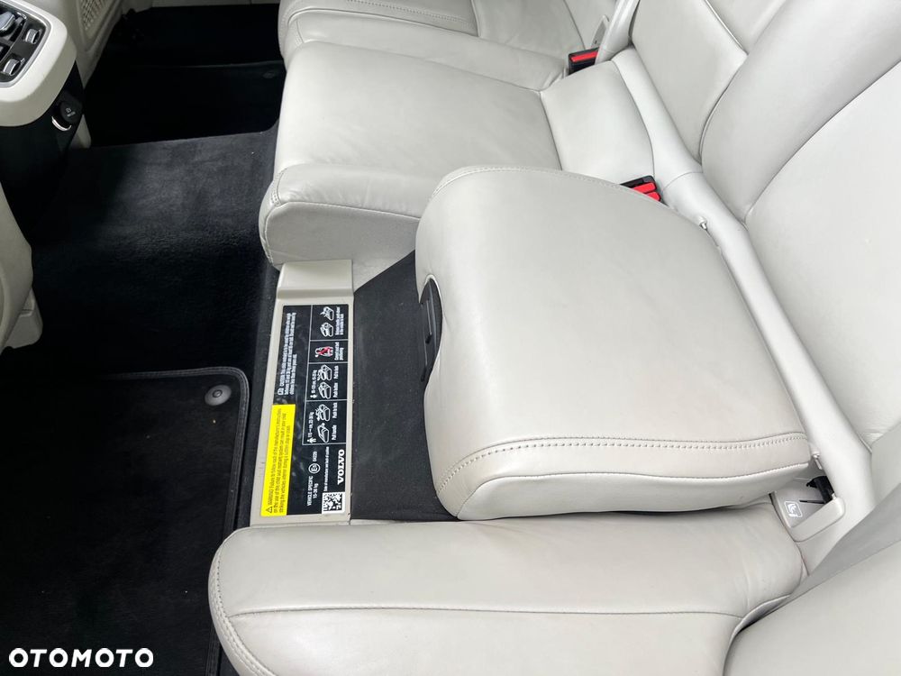 Volvo V90 - 33