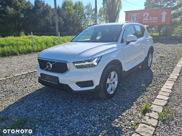 Volvo XC 40 D3 AWD Momentum Pro