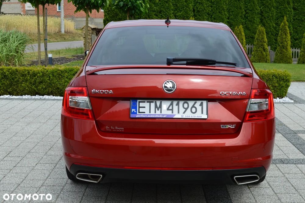 Skoda Octavia 2.0 TDI RS DSG - 13
