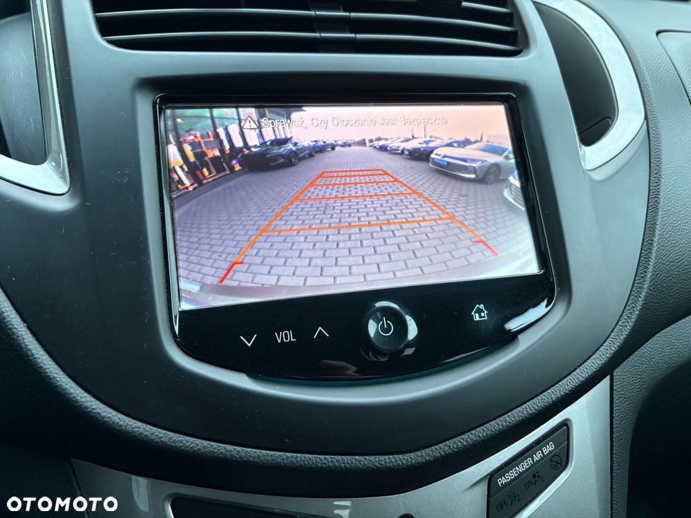 Chevrolet Trax 1.6 LS - 25