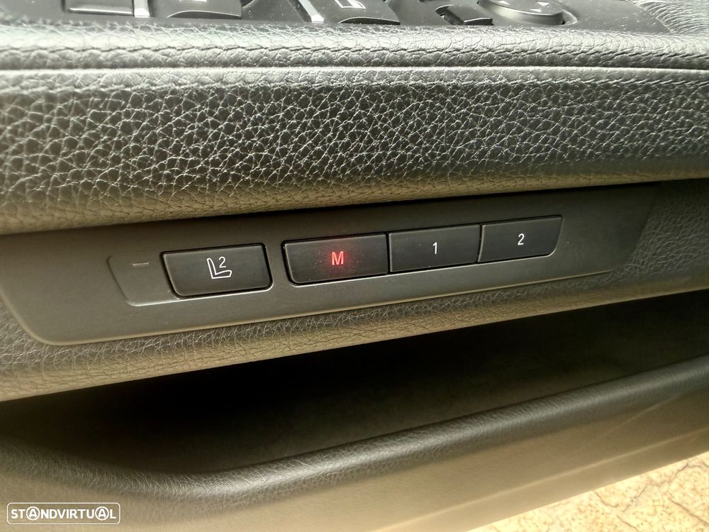 BMW 740 d Pack M - 20