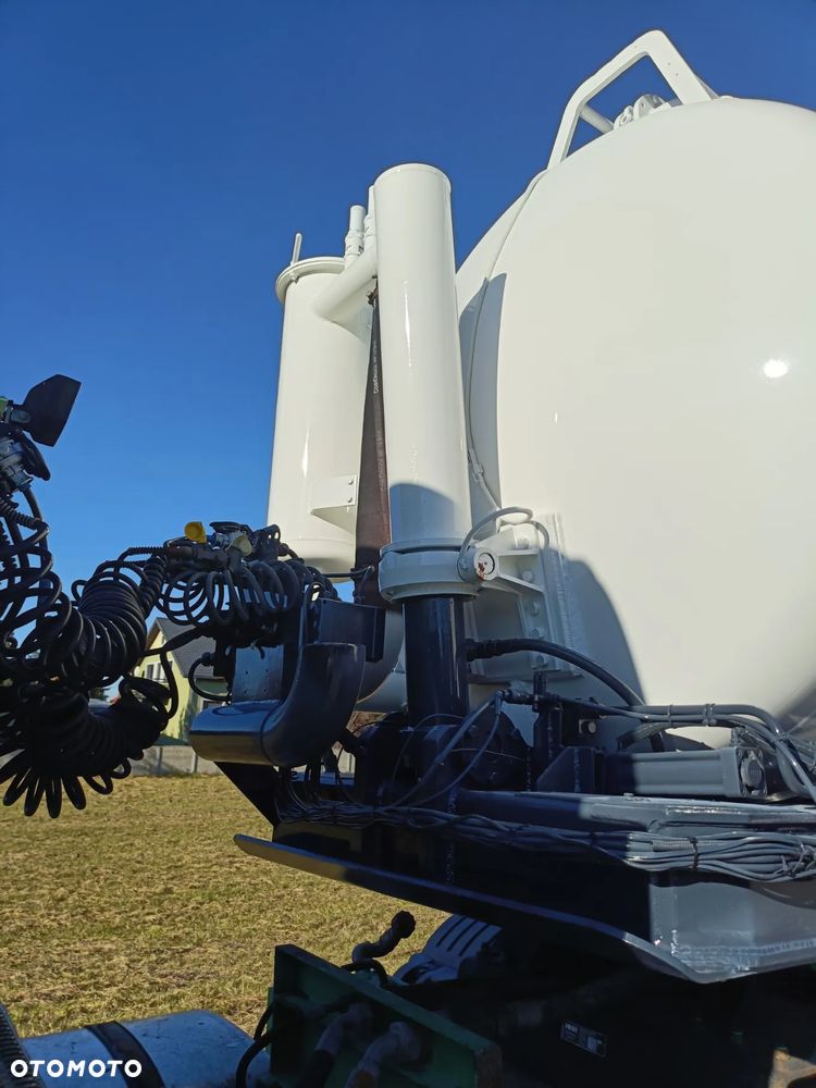 Mercedes-Benz AXOR - 9