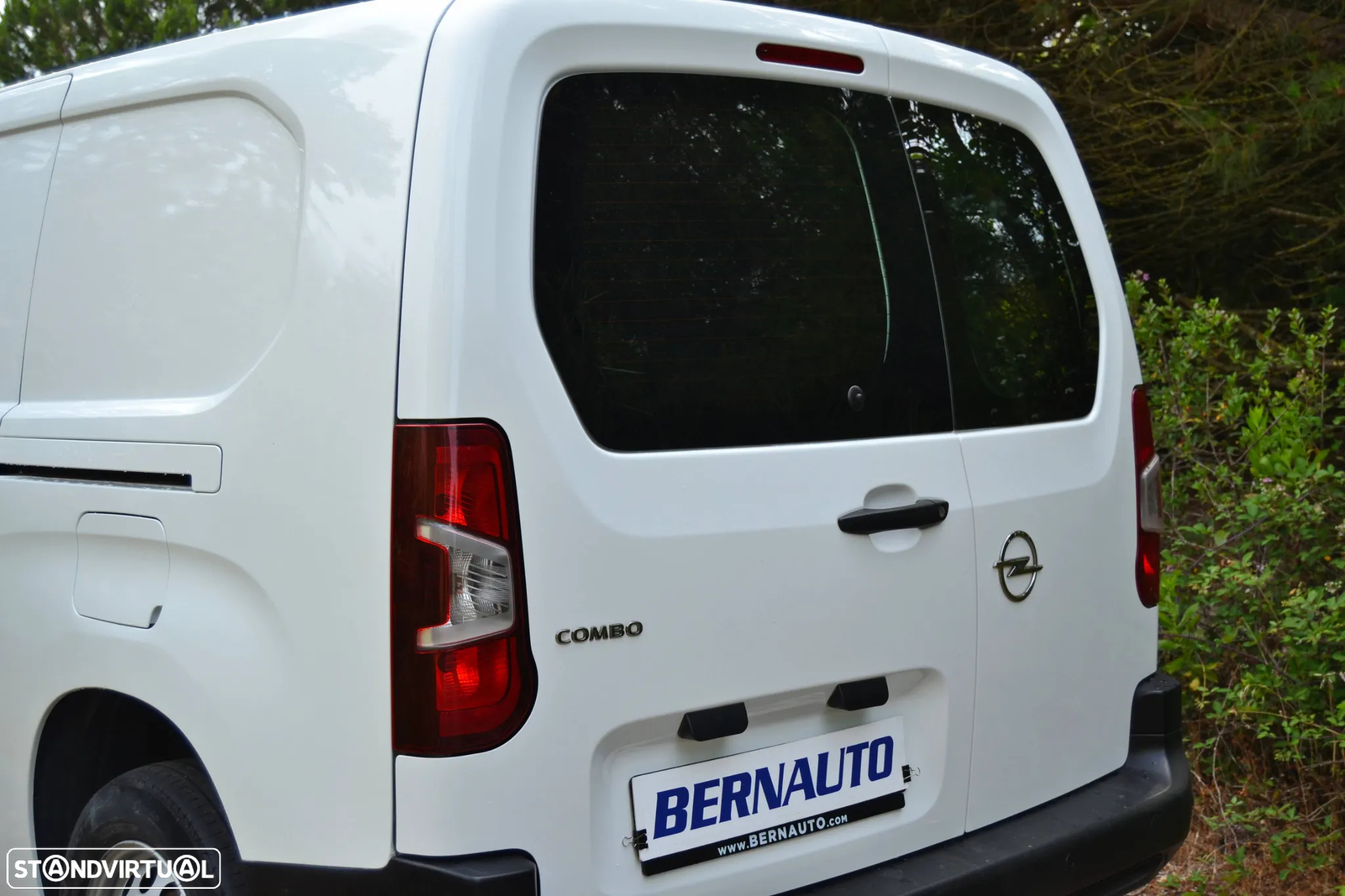 Opel Combo cargo CDTI L2H1 ENJOY - IVA DEDUTÍVEL - 9