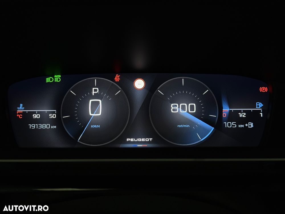 Peugeot 308 BlueHDi 130 EAT8 Allure - 9