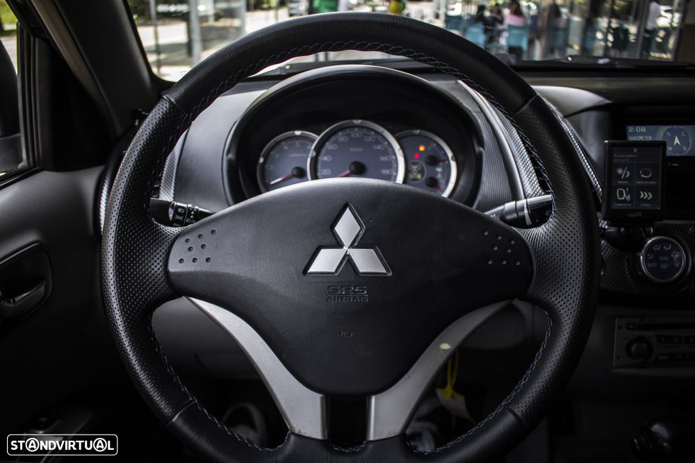 Mitsubishi L200 Pick Up 4x4 Auto Intense Cabine Dupla - 13