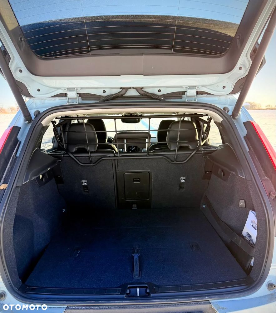 Volvo XC 40 T5 AWD Momentum - 9