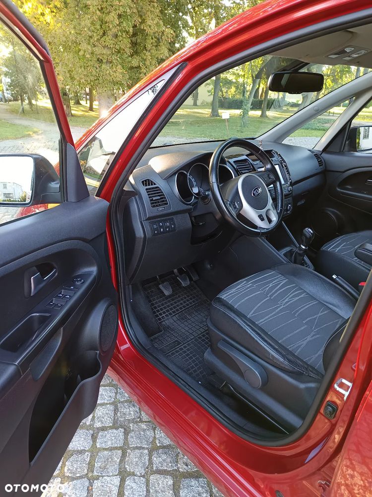 Kia Venga 1.4 Business Line - 14