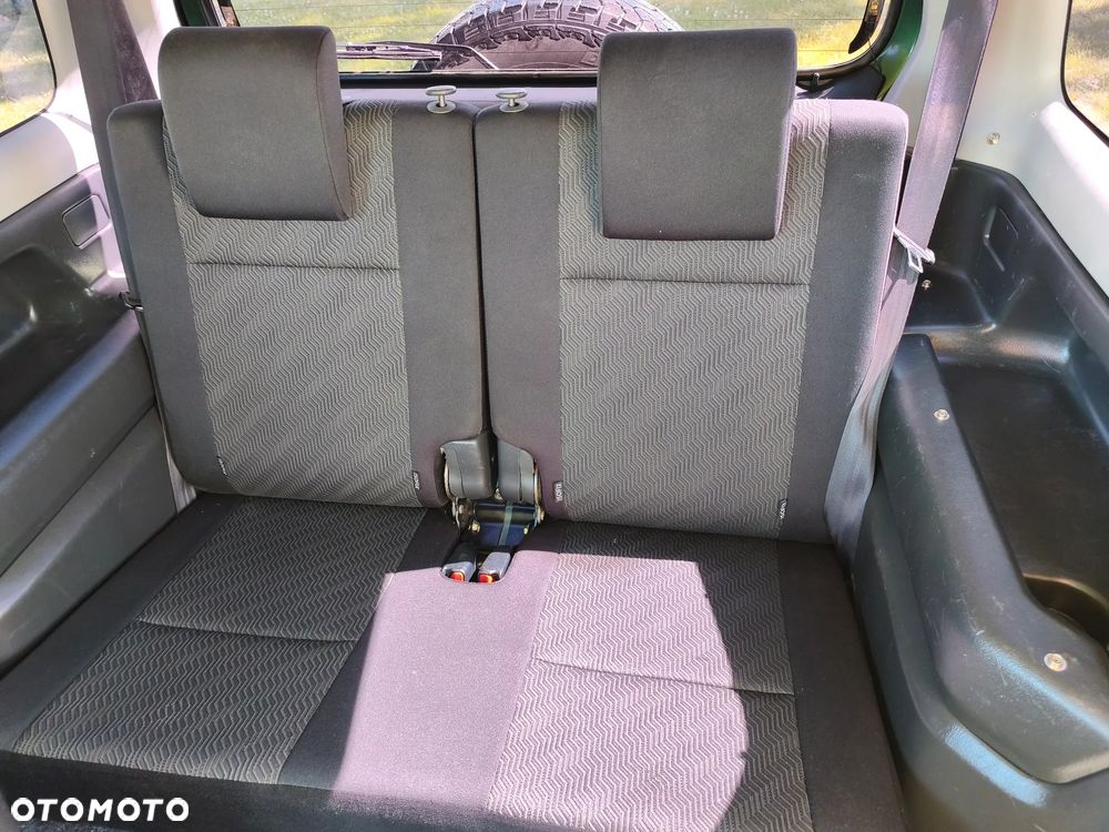 Suzuki Jimny - 17