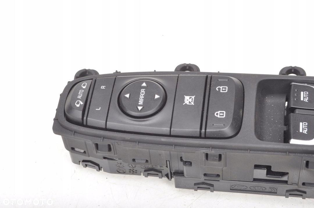 NIRO PANEL STEROWANIA SZYB LUSTEREK 93570-G5740 21 - 4