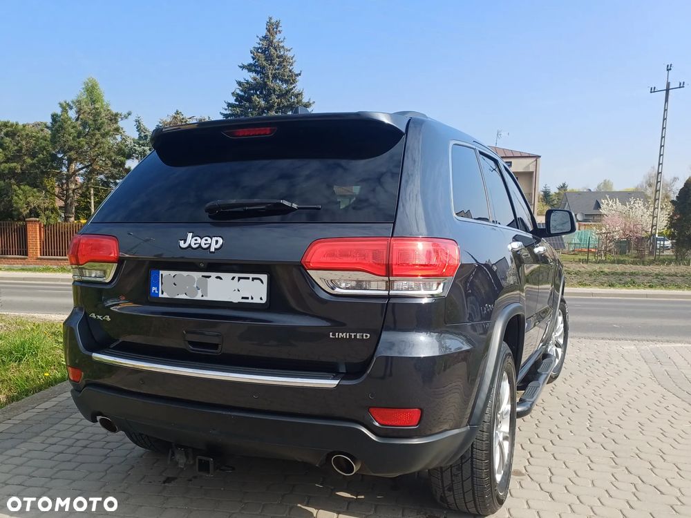 Jeep Grand Cherokee - 16