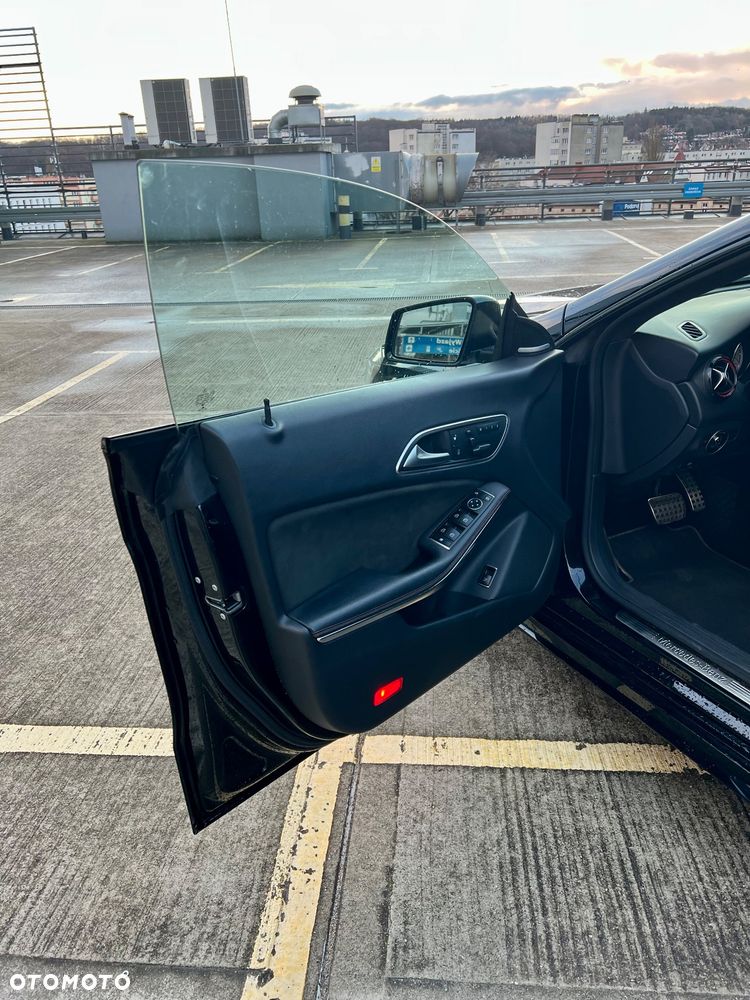 Mercedes-Benz CLA 250 Sport 4-Matic - 28