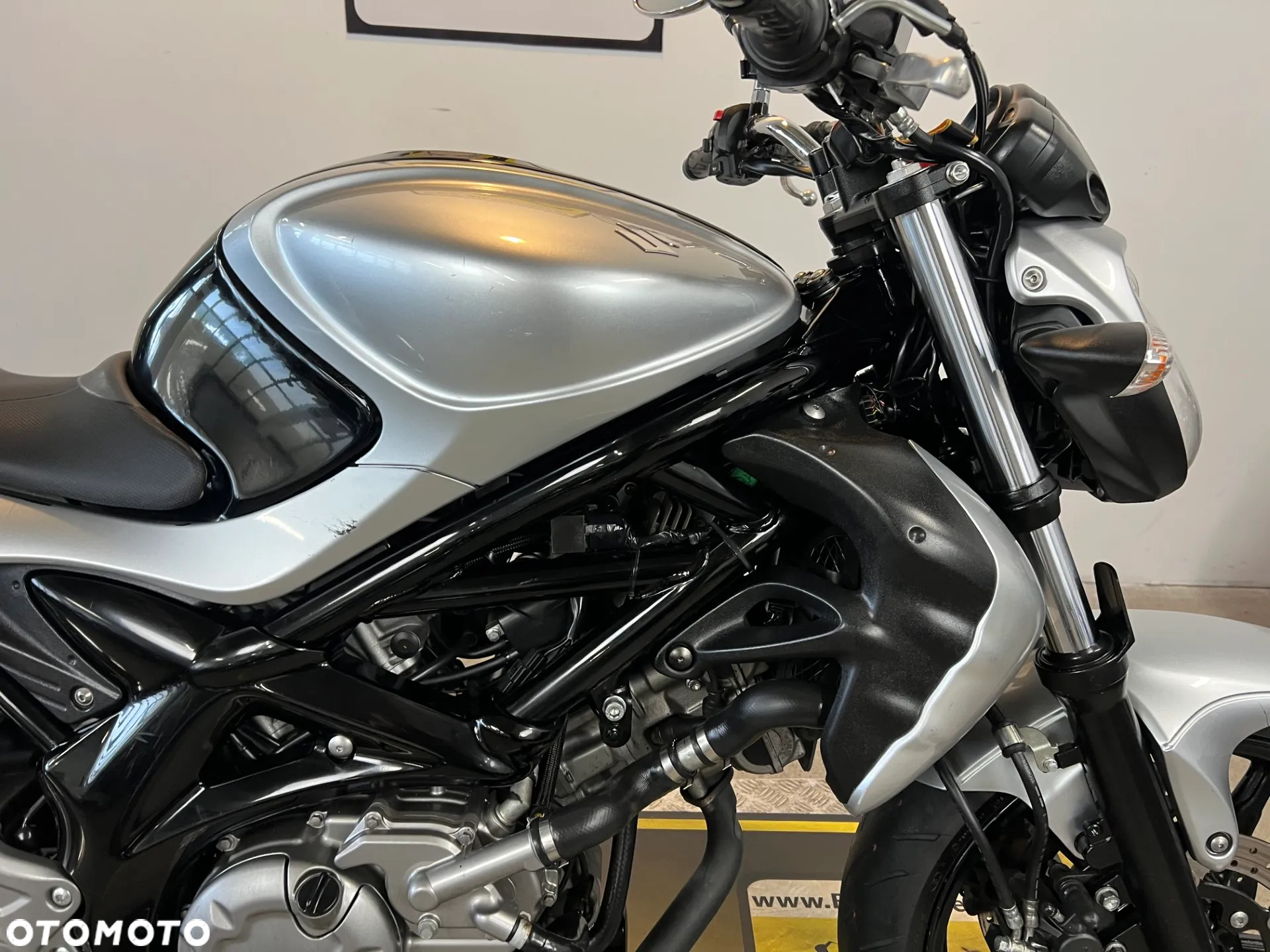 Suzuki Gladius - 9