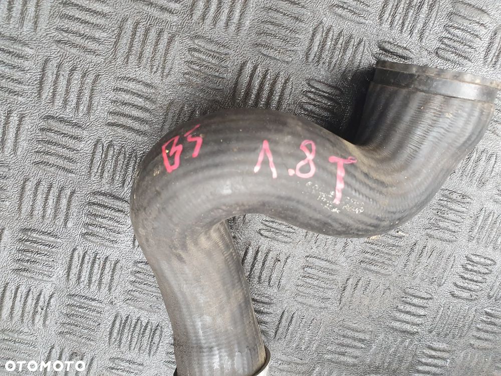 Przewód Kolanko Intercooler Passat AWT  1.8 TURBO - 2