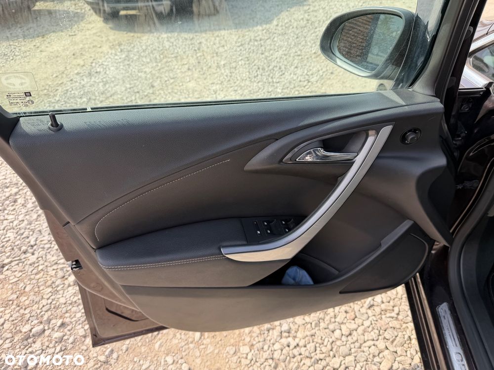 Opel Astra 1.4 Turbo - 29