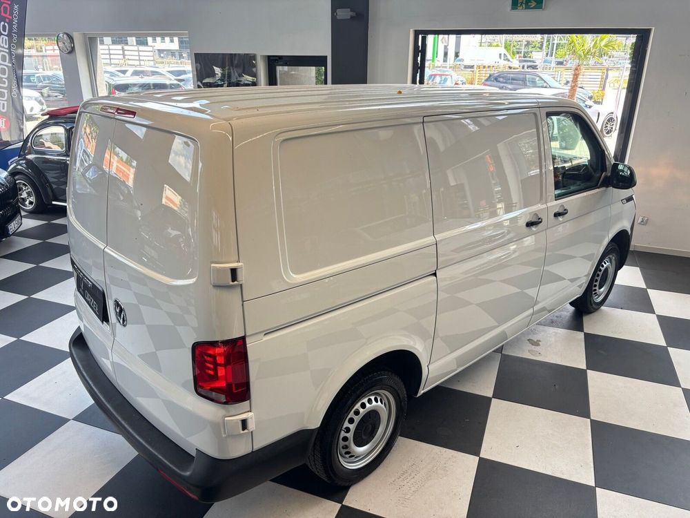 Volkswagen Transporter - 5