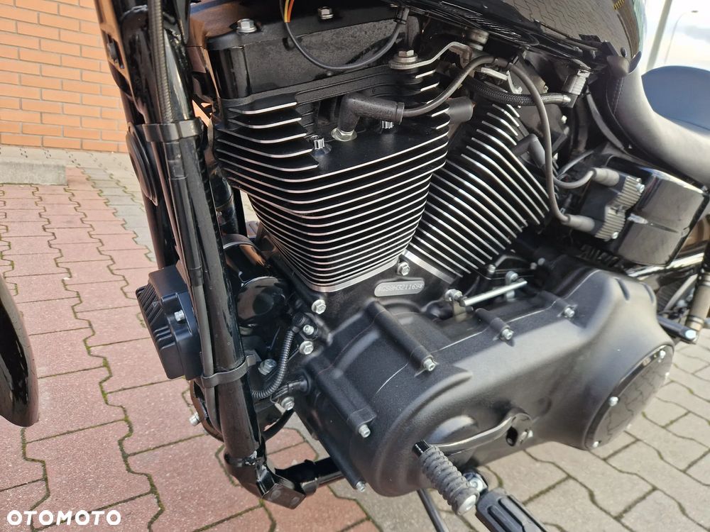 Harley-Davidson Dyna Low Rider - 32