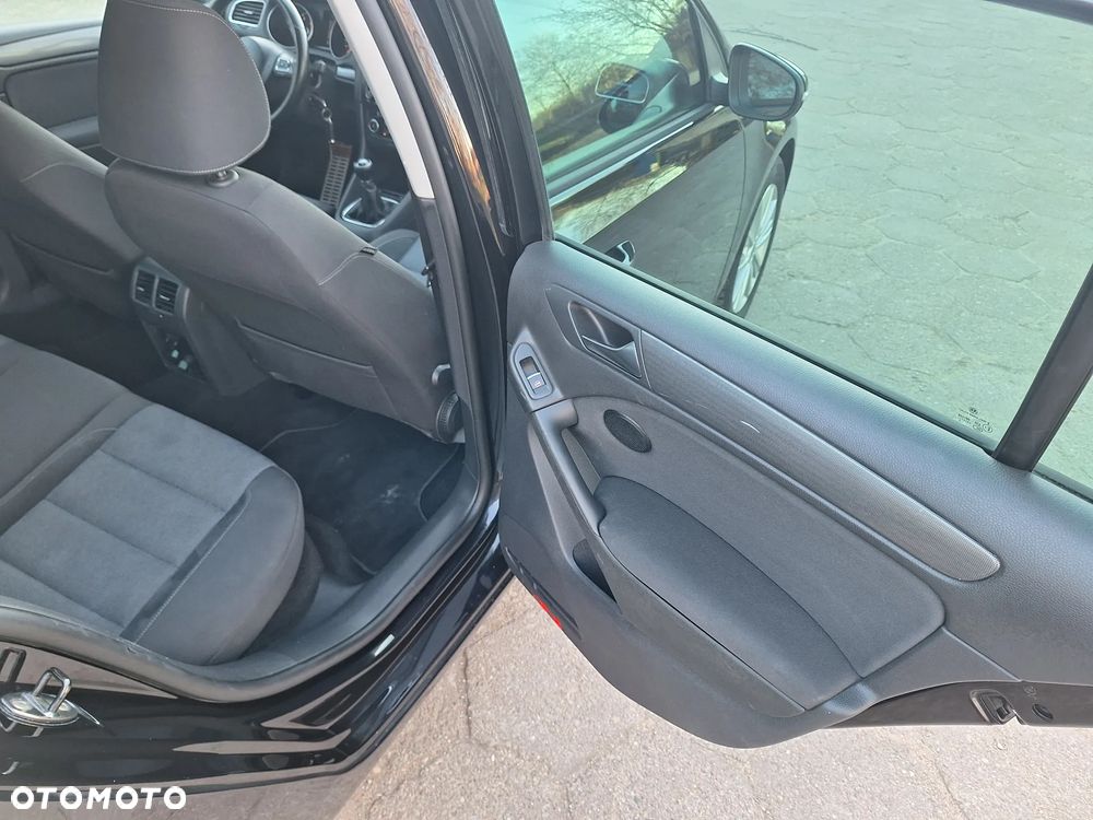 Volkswagen Golf 1.4 TSI BMT Highline - 29