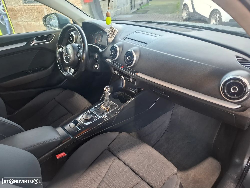 Audi A3 Limousine 1.6 TDI Sport S tronic - 11