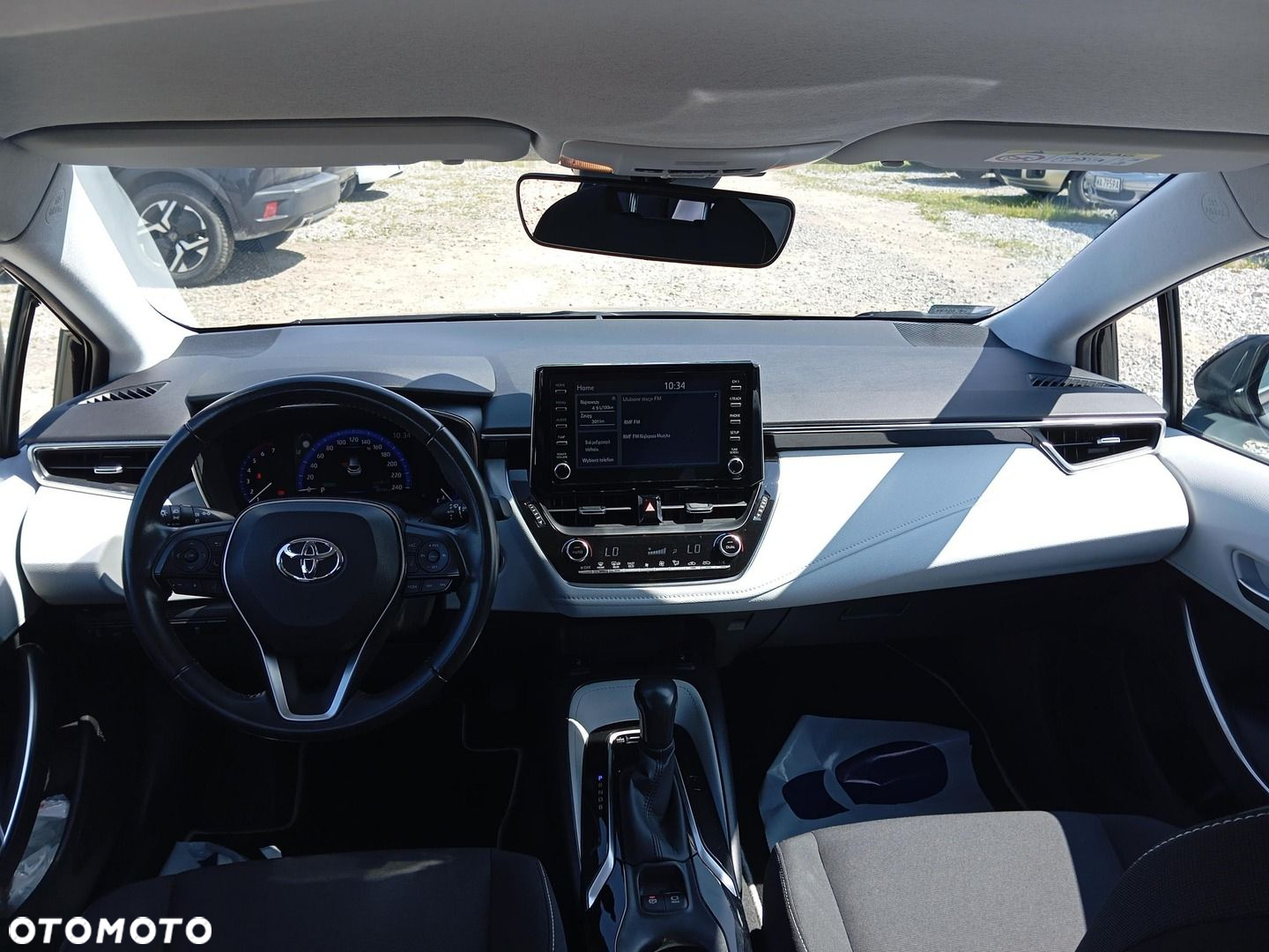 Toyota Corolla 1.8 Hybrid Comfort - 14