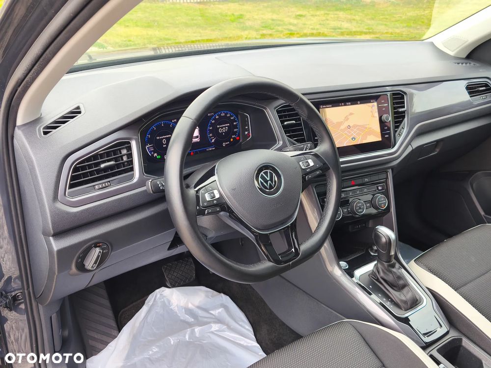 Volkswagen T-Roc - 29