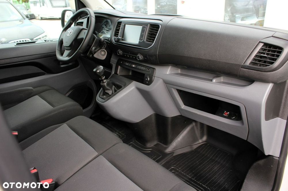 Toyota ProAce - 11