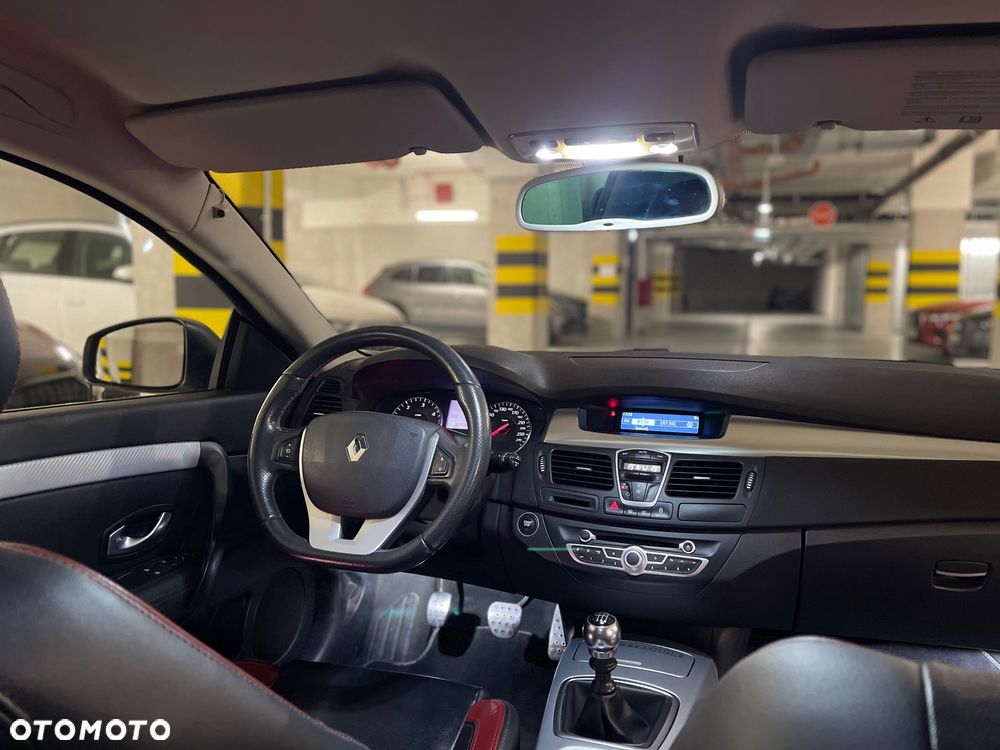 Renault Laguna 2.0 DCi GT 4WS - 18