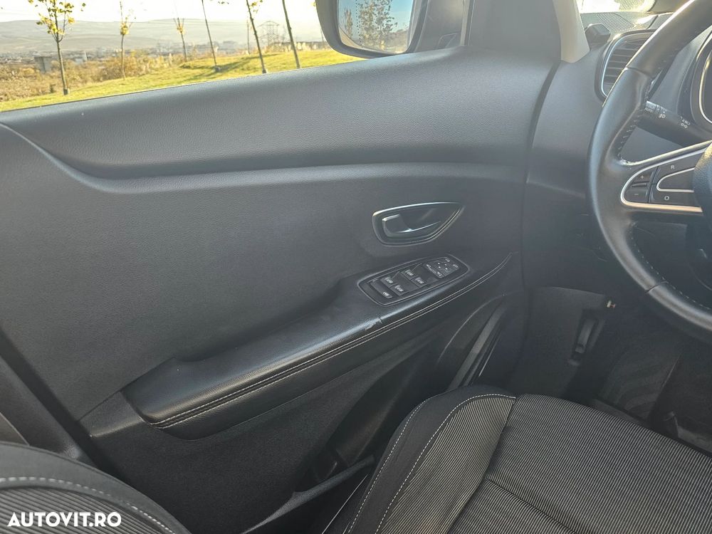 Renault Grand Scenic ENERGY dCi 110 EDC INTENS - 23