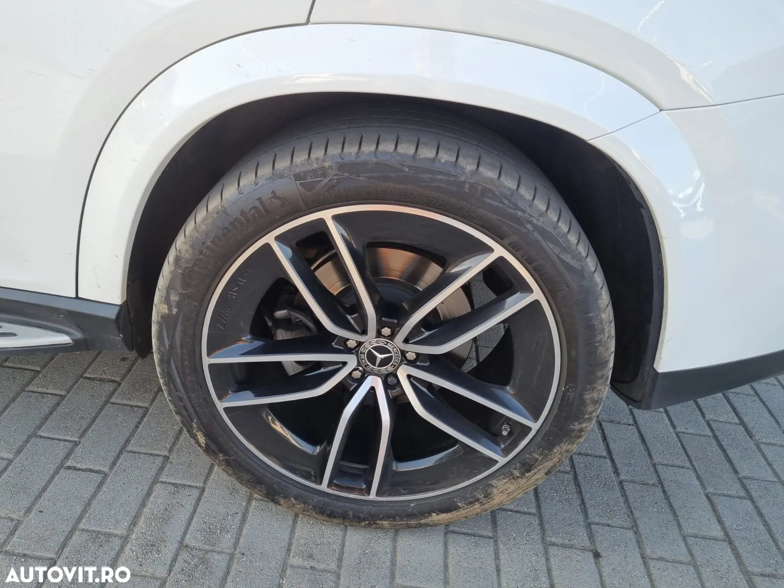Mercedes-Benz GLE 350 d 4Matic 9G-TRONIC AMG Line - 24