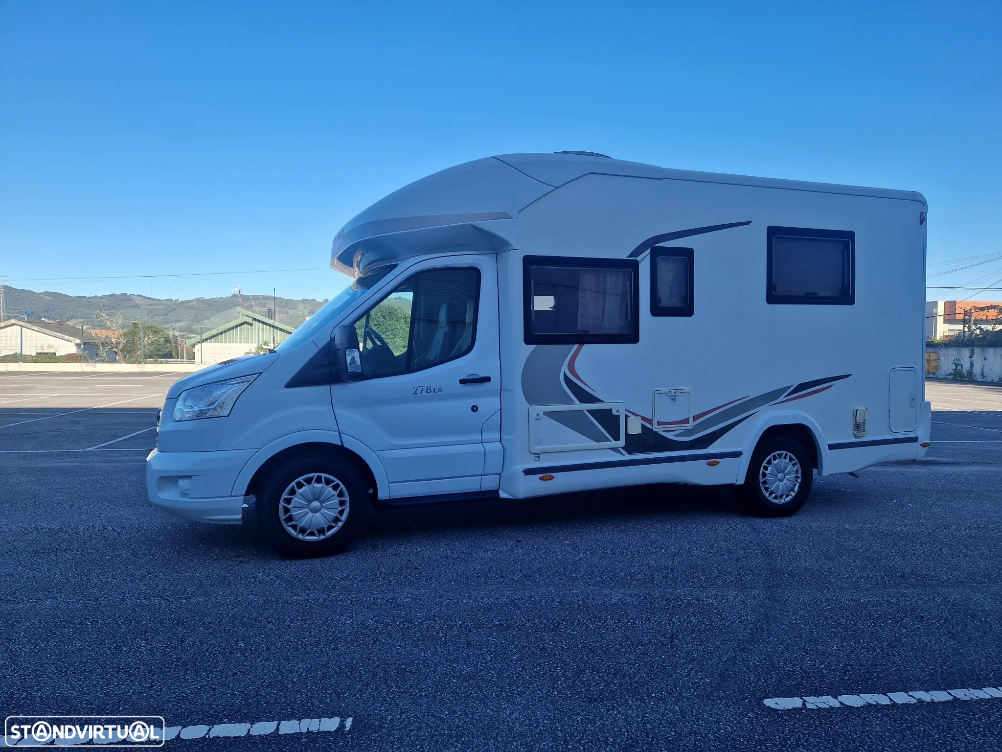 Ford Transit Challanger - 44