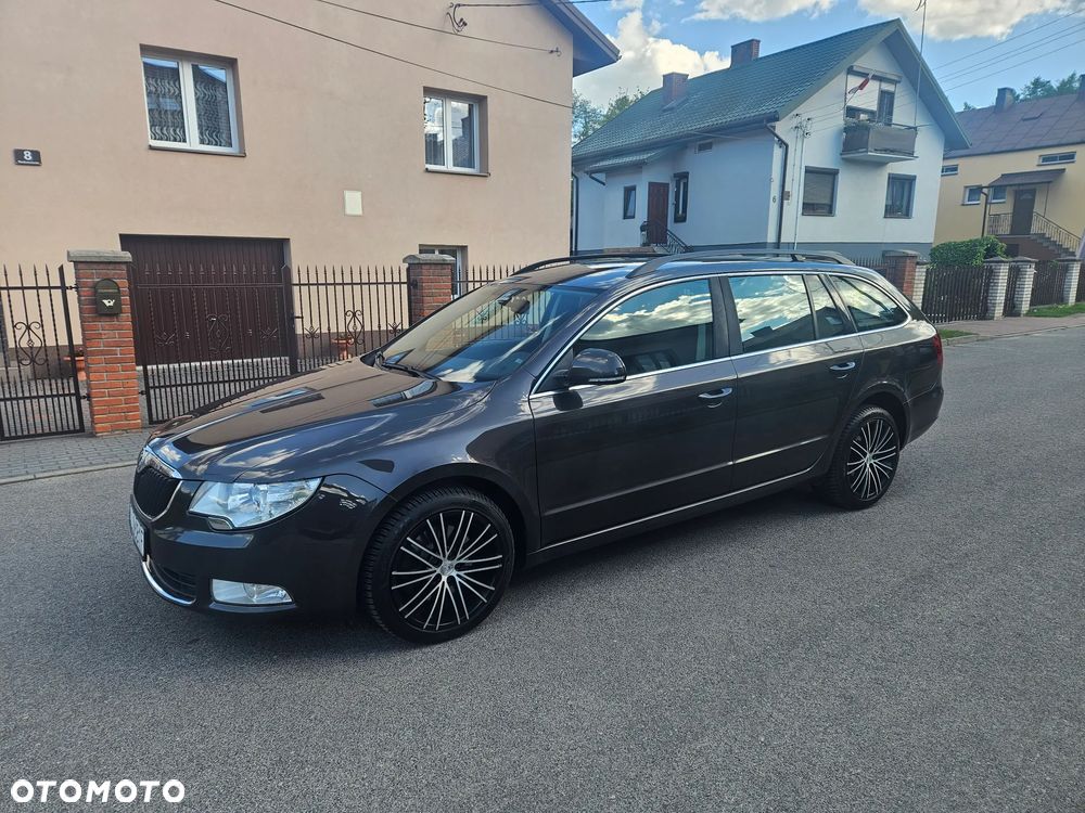 Skoda Superb 2.0 TDI DSG Elegance - 9