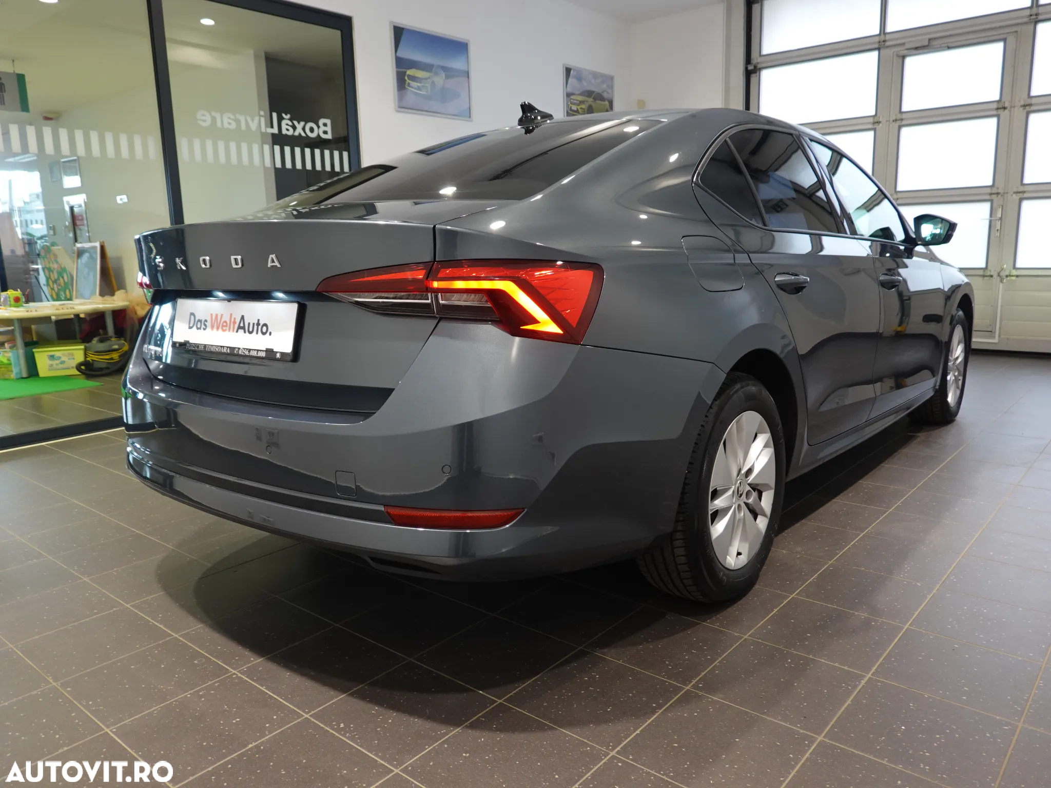 Skoda Octavia 2.0 TDI DSG Ambition - 9