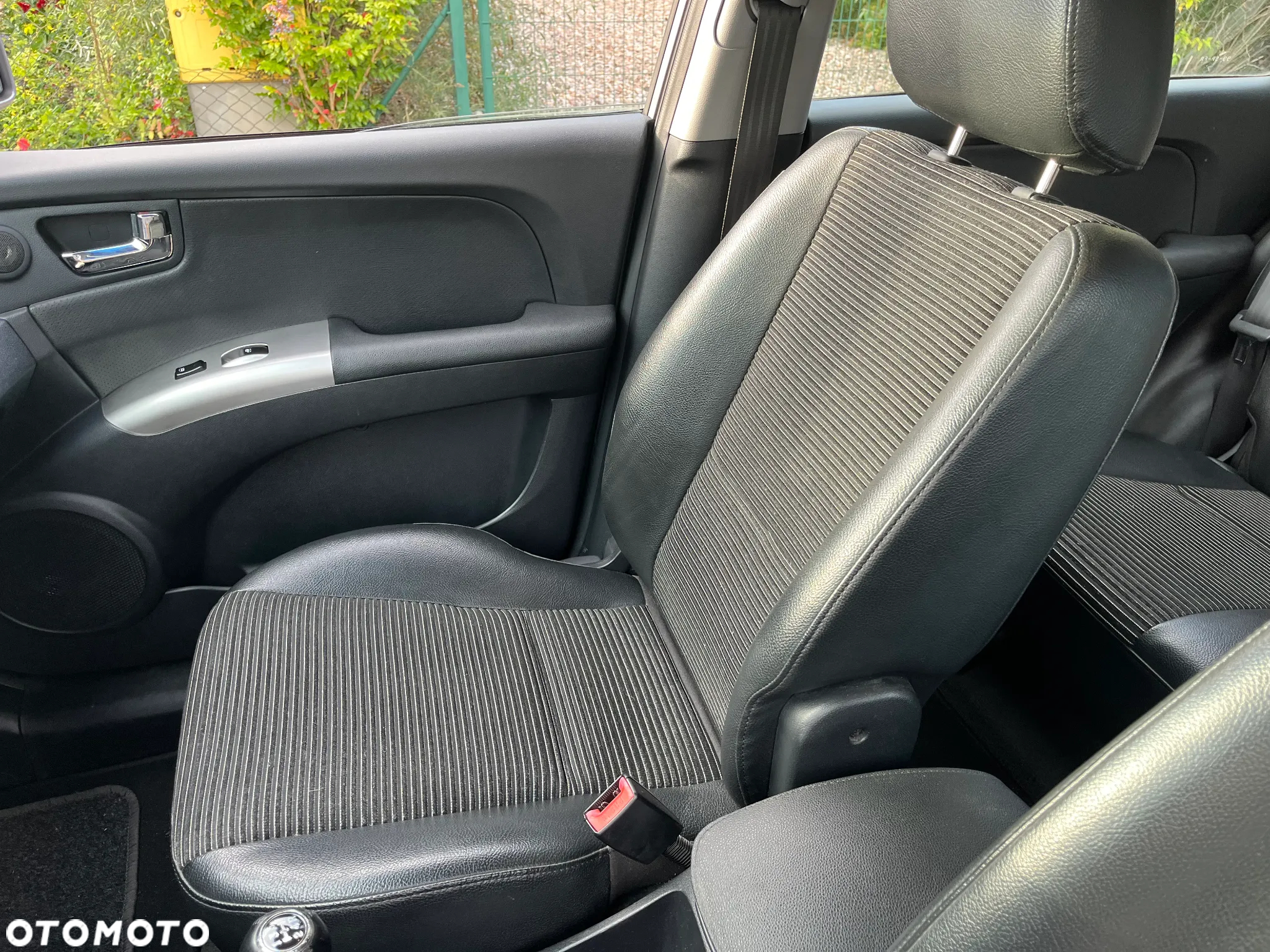Kia Sportage 2.0 2WD LX - 7