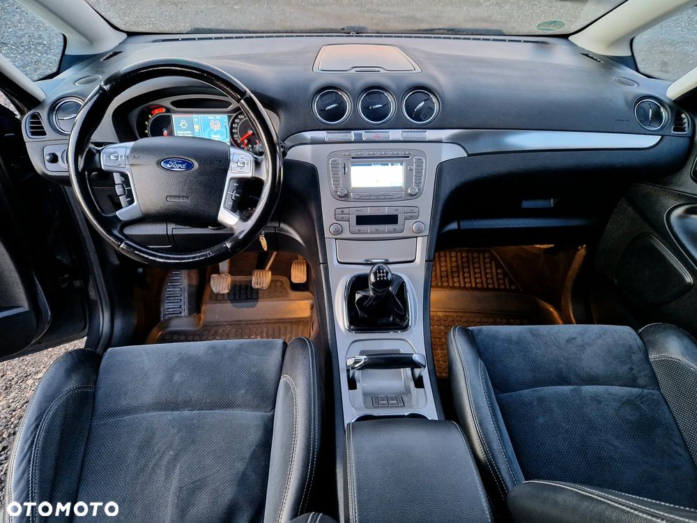 Ford S-Max 2.0 Titanium - 11