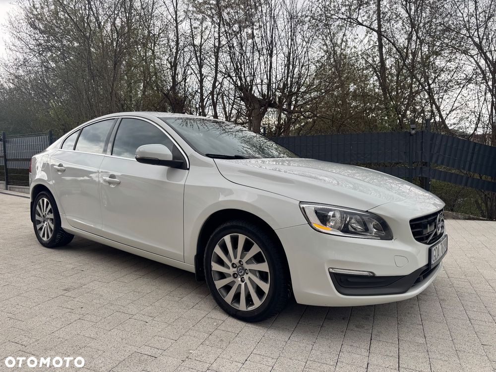 Volvo S60 - 1