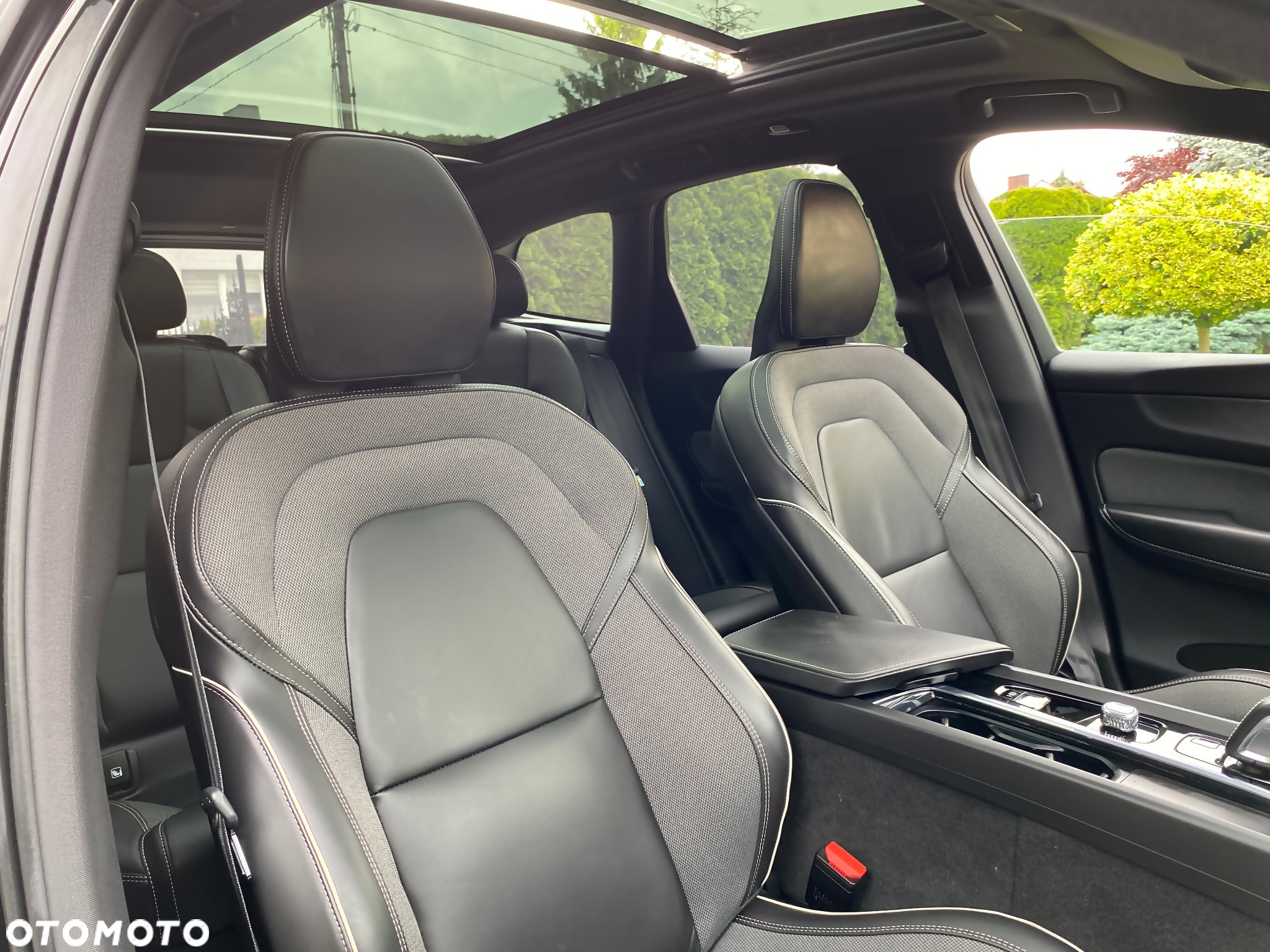 Volvo XC 60 B4 D Geartronic RDesign - 11