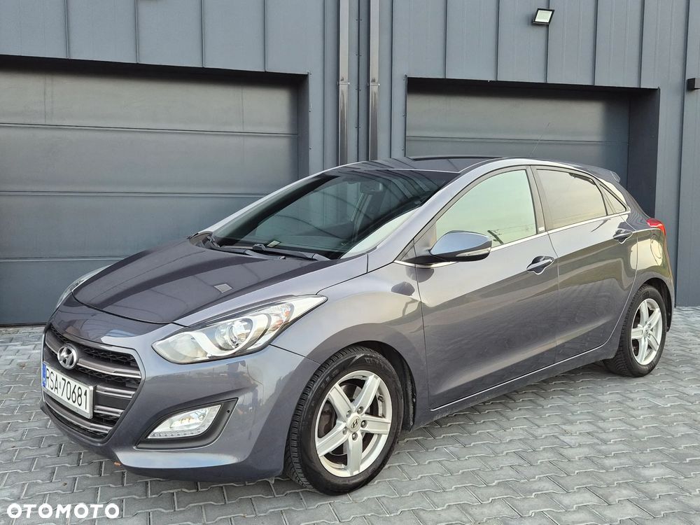 Hyundai i30 1.6 GDI Premium - 34
