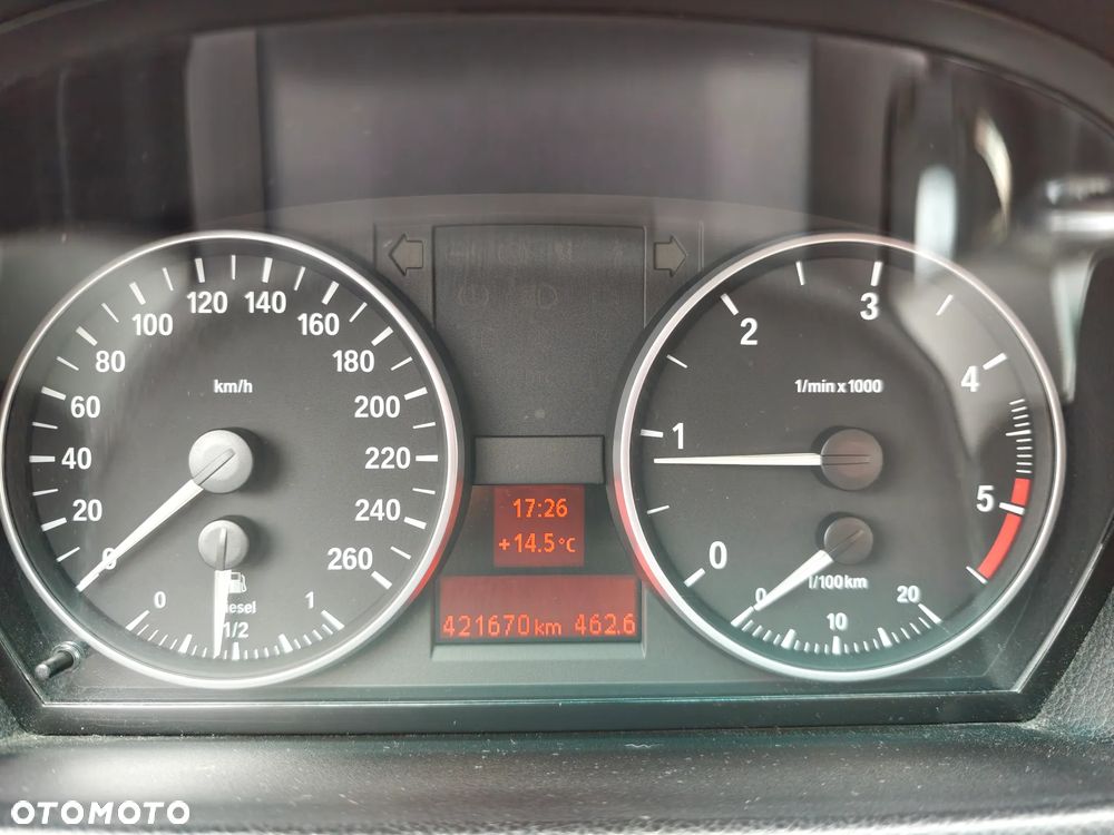 BMW Seria 3 320d - 16