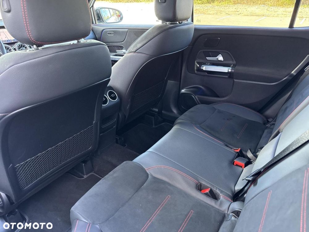 Mercedes-Benz GLB 200 d AMG Line 8G-DCT - 15