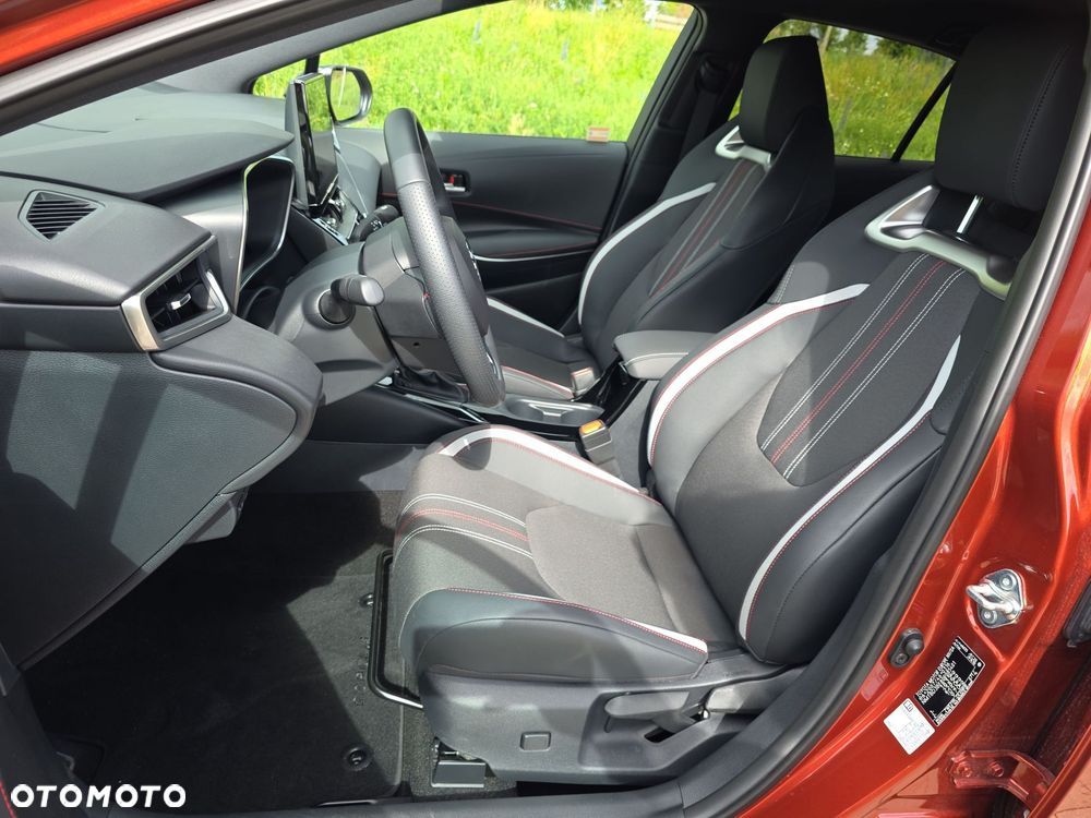 Toyota Corolla 1.8 Hybrid GR Sport - 14