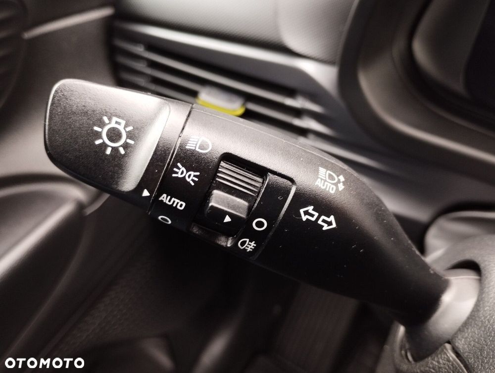 Hyundai i20 1.2 Modern - 27