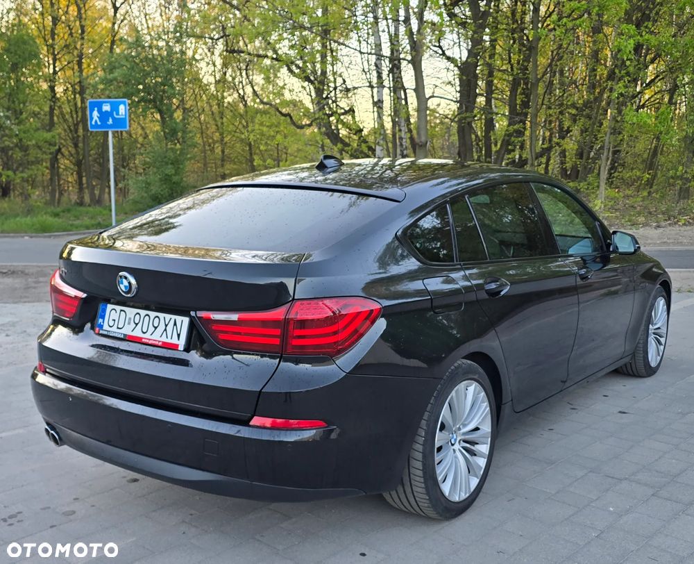BMW Seria 5 530d xDrive Luxury Line - 7