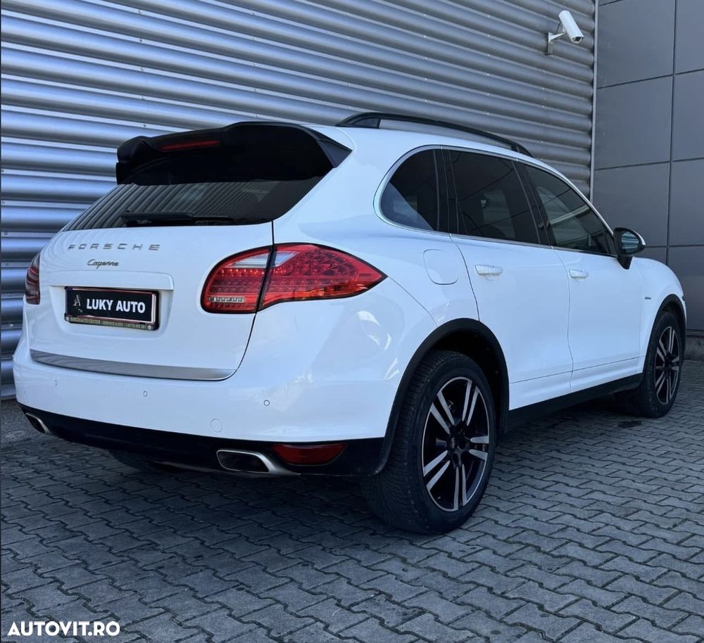 Porsche Cayenne - 7